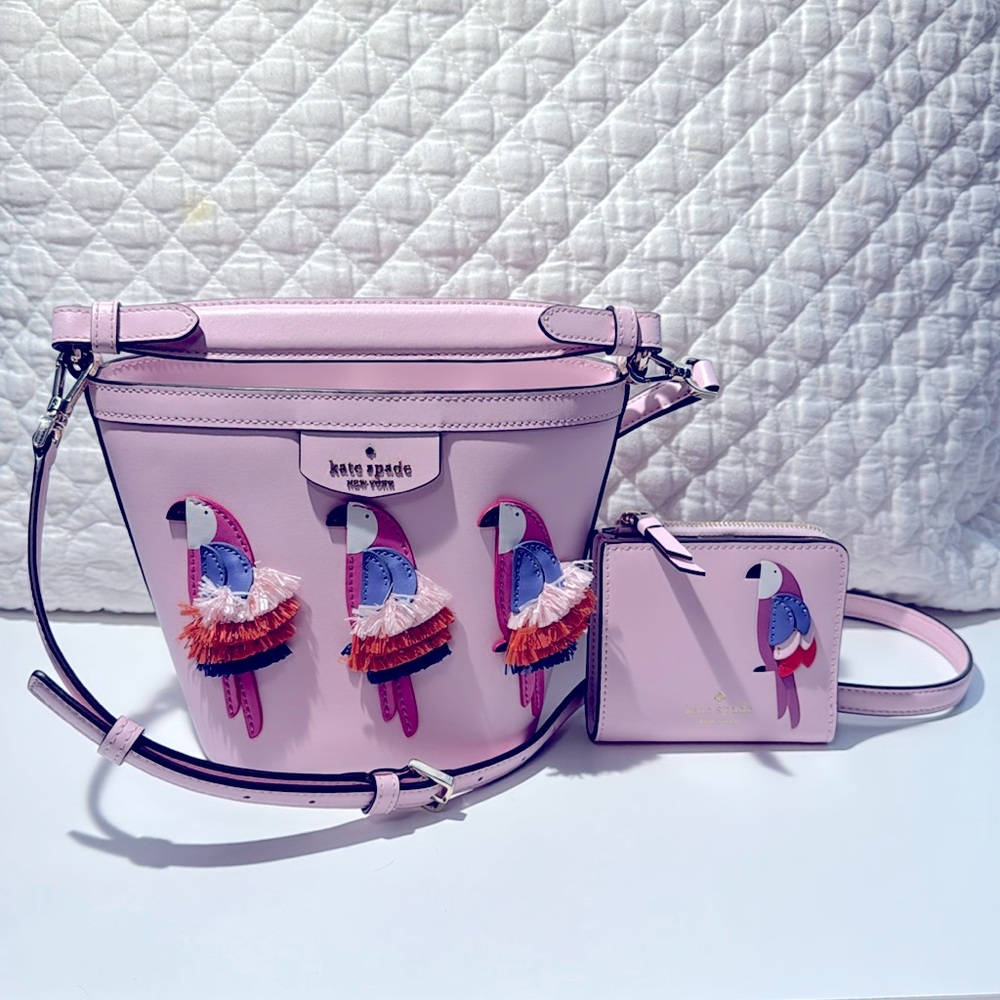 Kate Spade NY Pink Pipa Parrot Flock Purse & Wallet. NWOT. No signs of wear.